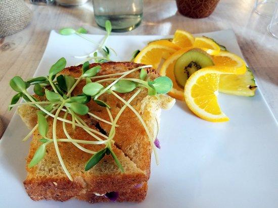 Le Gratitude Cafe
