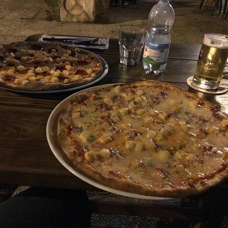 Ego's Bar & Pizza