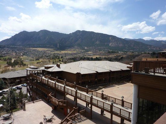 Cheyenne Mountain Resort