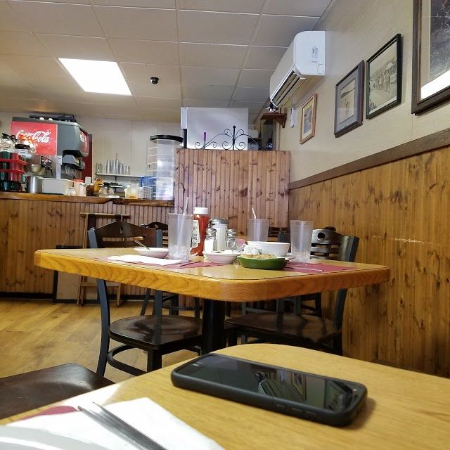 Pitkins Restaurant